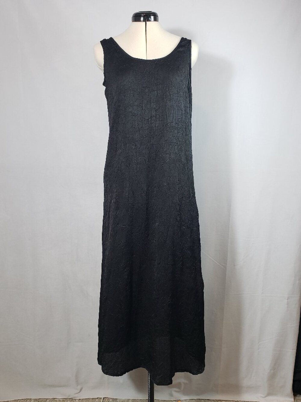 Unbranded Whimsigoth Romantic Black Crinkled Textured Midi Dress Size Medium